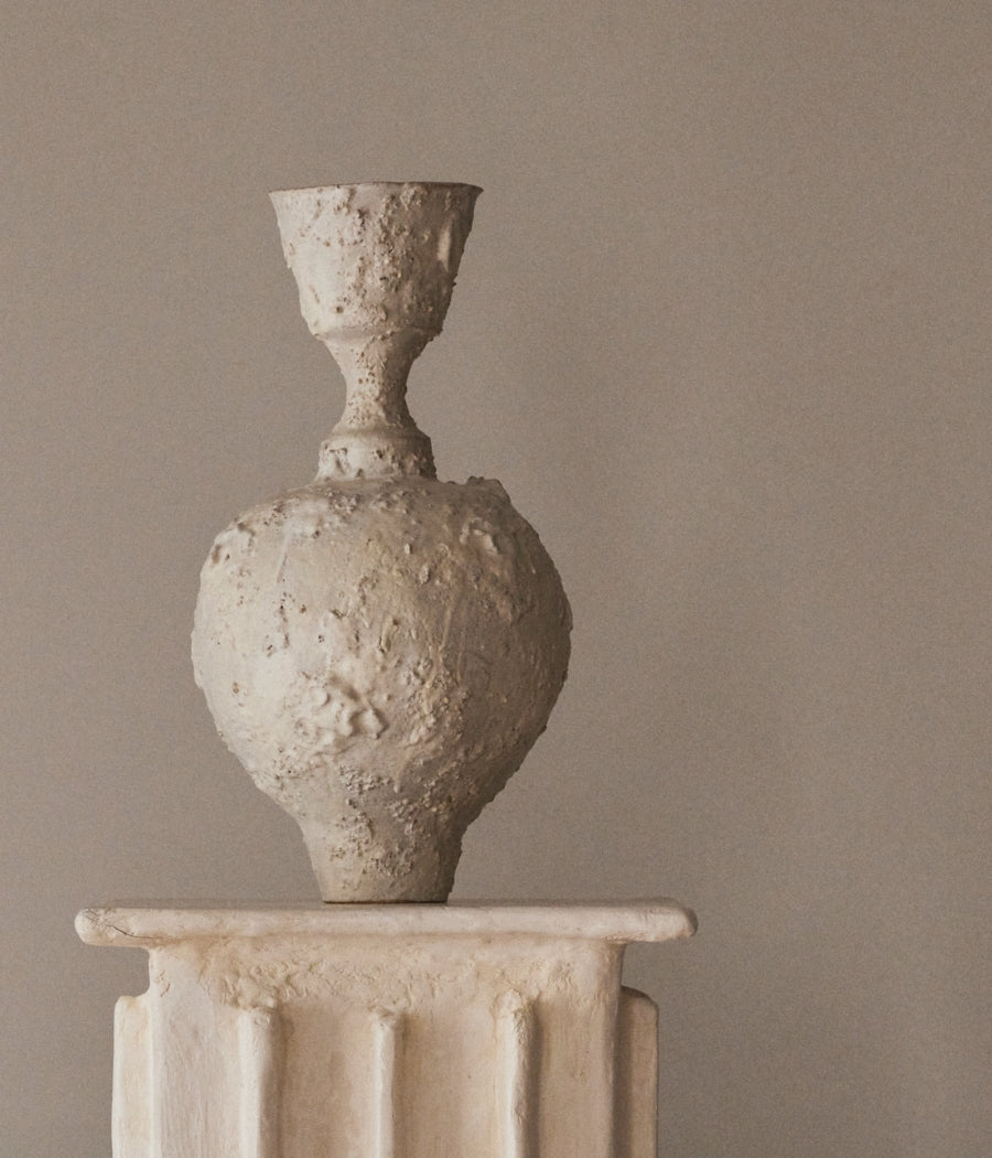 Isolated n.21 Vase White  - Canoa Lab