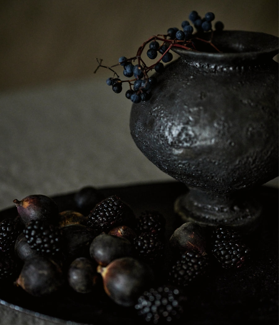 Stamnos Vase Black - Canoa Lab