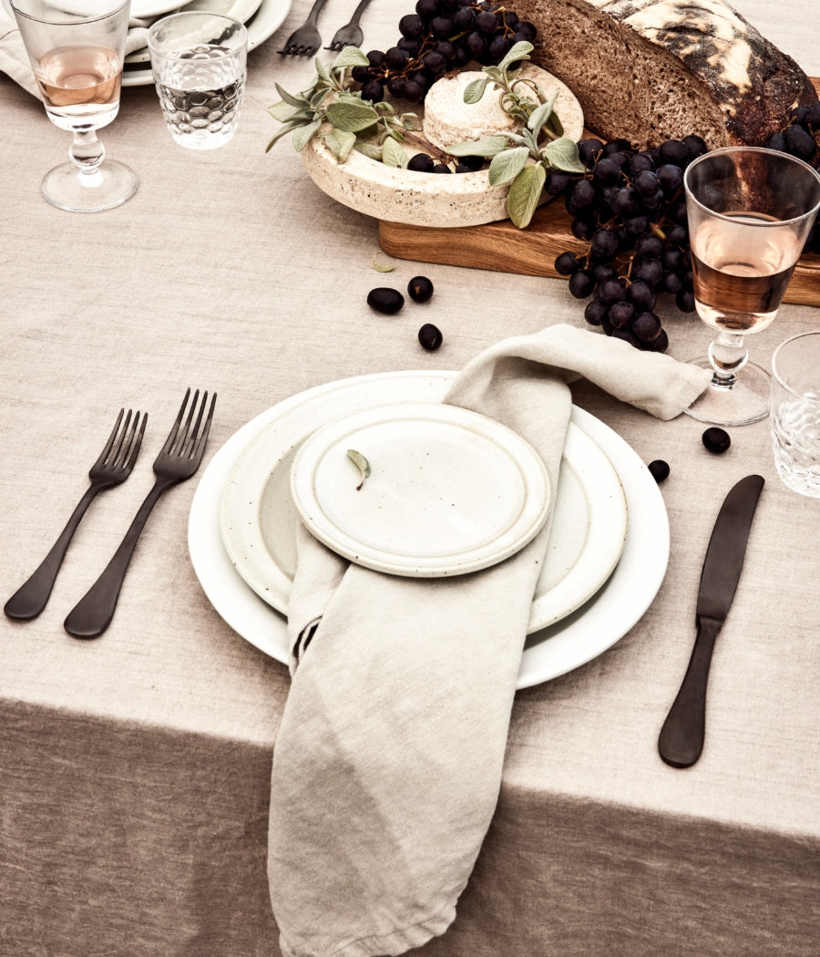 Vintage 20 Pcs Place Setting - Mepra